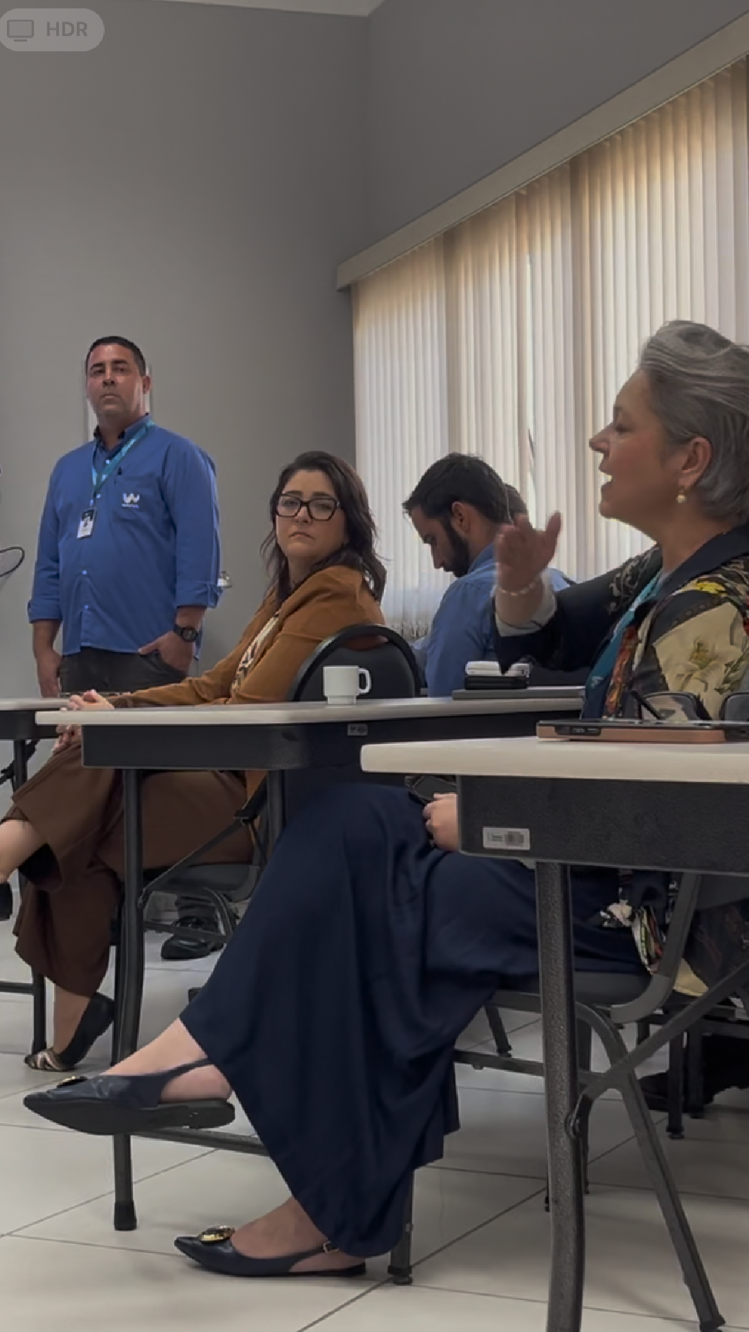 Participantes do encontro em debate durante o kickoff
